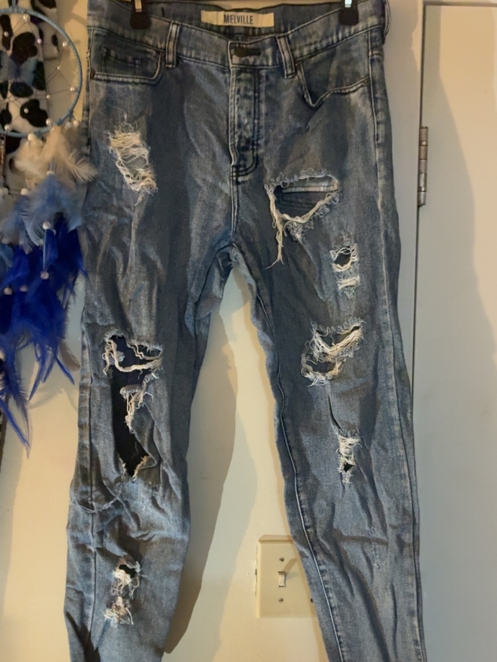Brandy Melville Light Blue Distressed Cropped Jeans